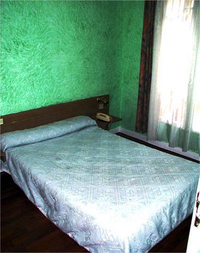 Hotel Hibiscus Republique Paryż Pokój zdjęcie